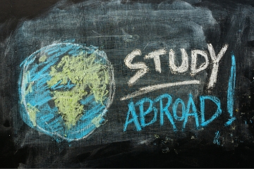 Things to consider when choosing to study abroad