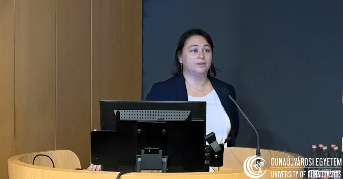 Dr. Kovács-Bokor Éva tudományos és kutatási rektorhelyettes