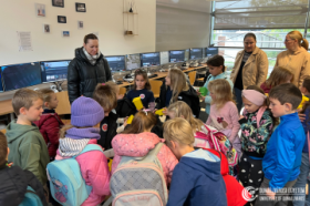 Kis felfedezők jártak a Dunaújvárosi Egyetemen